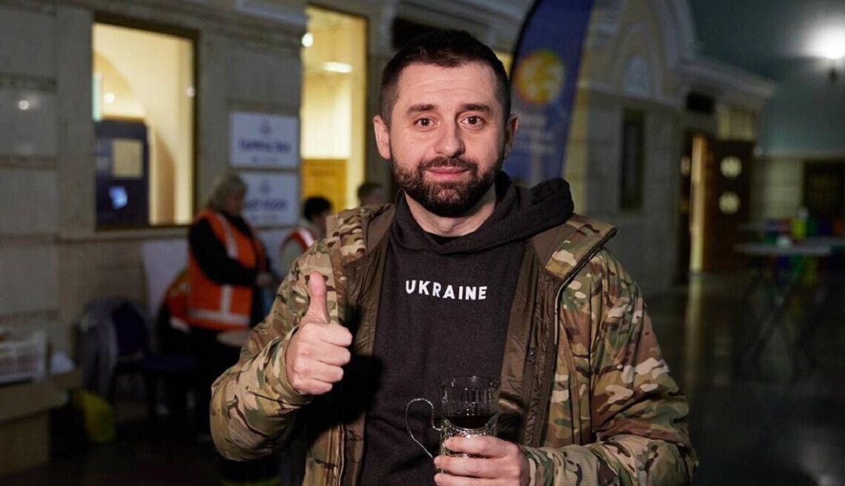 Ще 17 народних депутатів «Слуги народу» написали заяви на складання мандатів