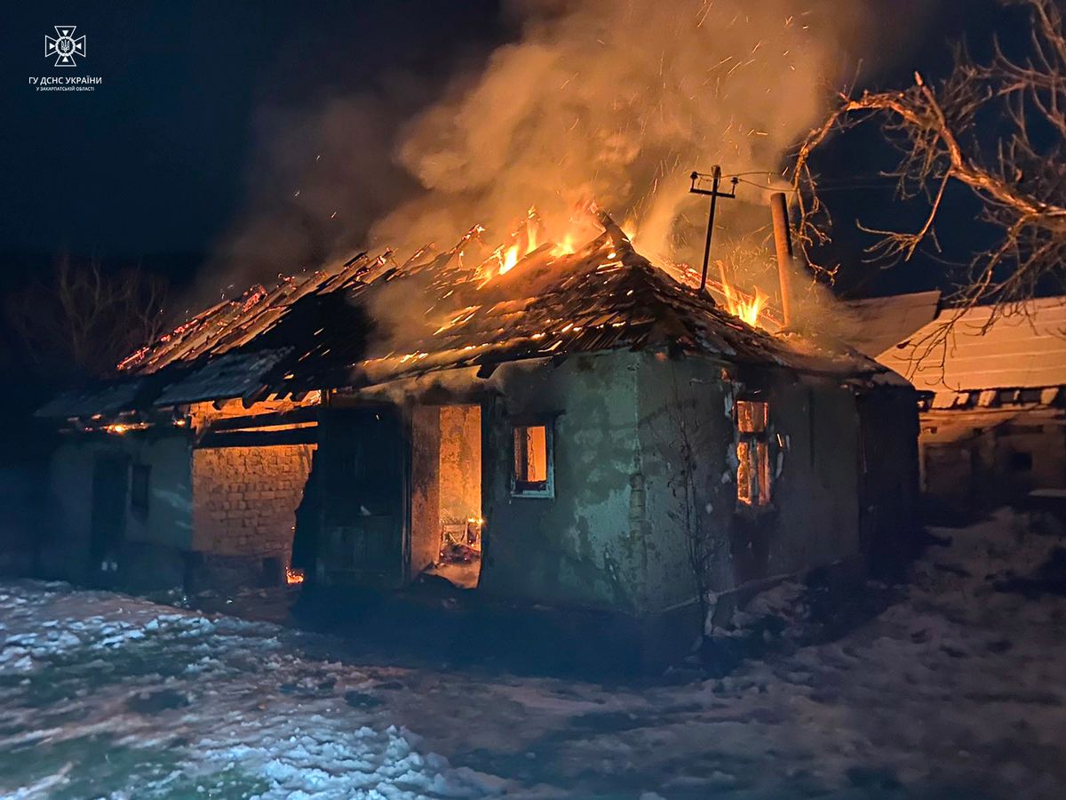 На Закарпатті під час пожежі у літній кухні загинув 67-річний чоловік