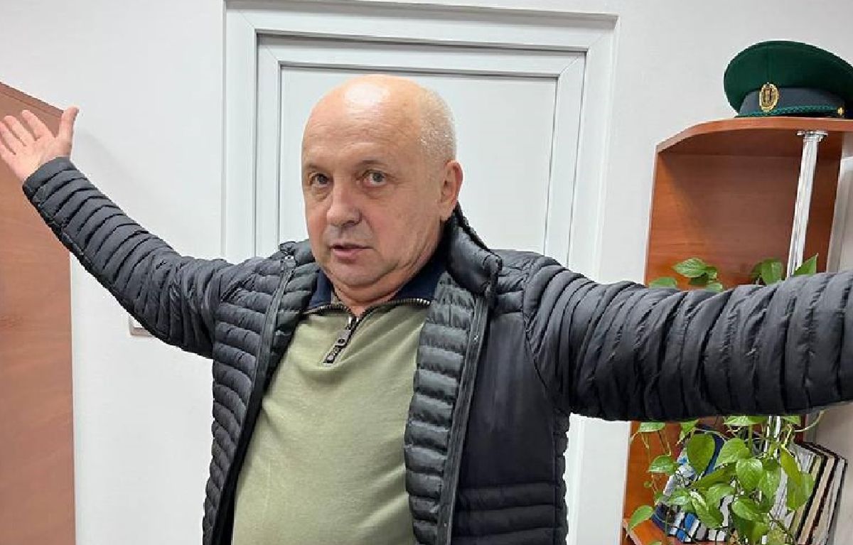 Затриманий на хабарі завкафедри військової підготовки УжНУ повернувся на роботу