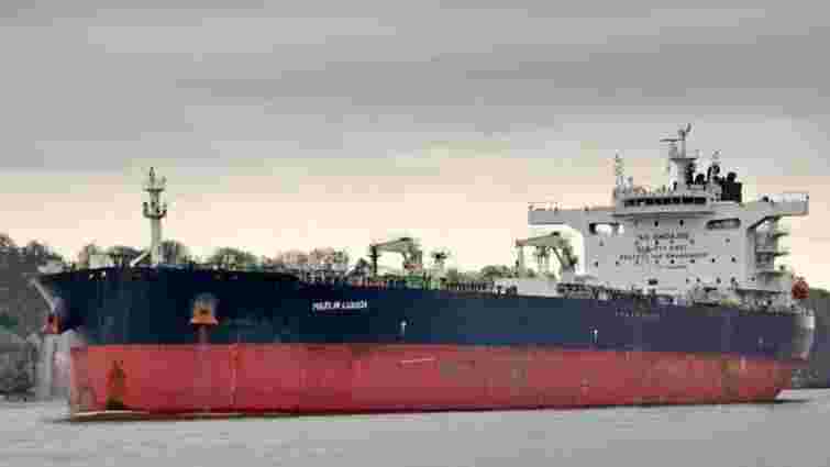 Хусити знову вдарили по танкеру із російською нафтою у Червоному морі