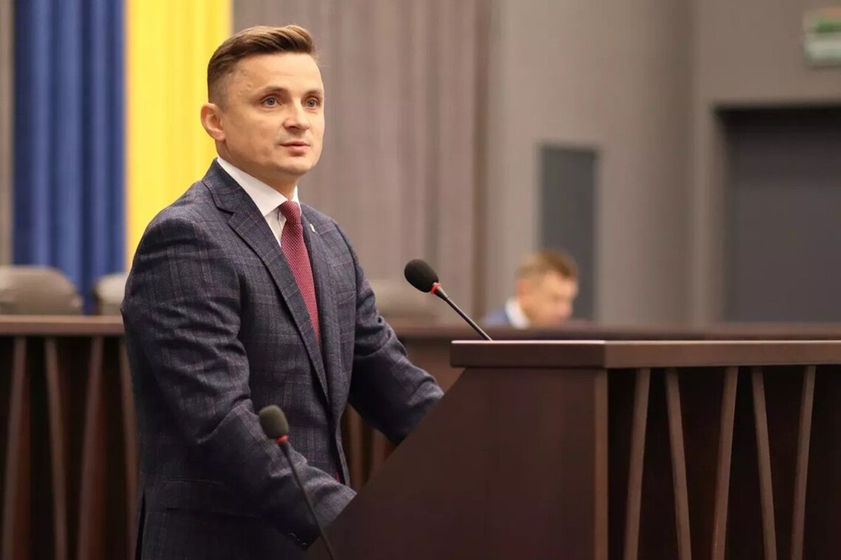 Підозрюваний у хабарництві екс-голова Тернопільської облради подав декларації про доходи