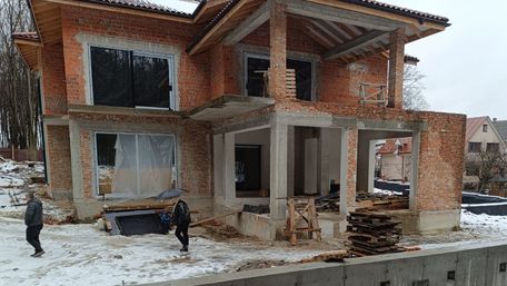 Родина Ігоря Гринкевича незаконно збудувала у Львові розкішний будинок