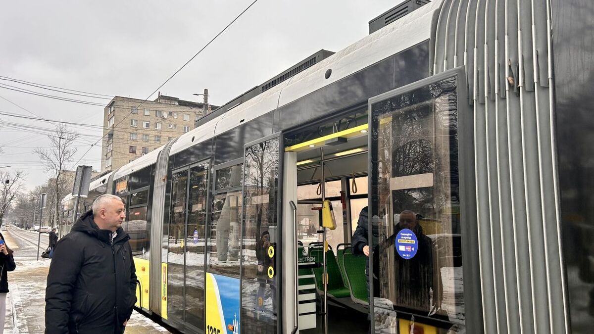 За оплатою проїзду у львівському транспорті стежать таємні контролери