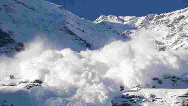 Синоптики попередили про сніголавинну небезпеку в Карпатах