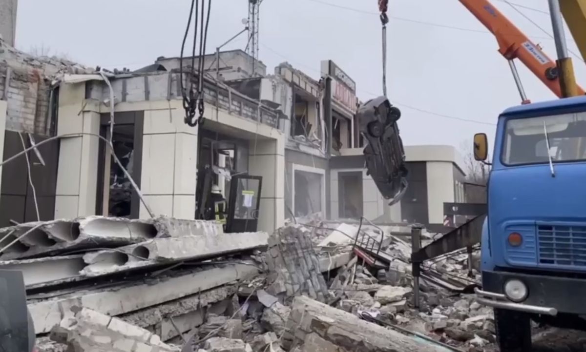 Внаслідок обстрілу у окупованому Лисичанську обвалилась пекарня