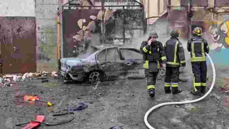 Внаслідок російського обстрілу центру Херсона загинуло четверо людей