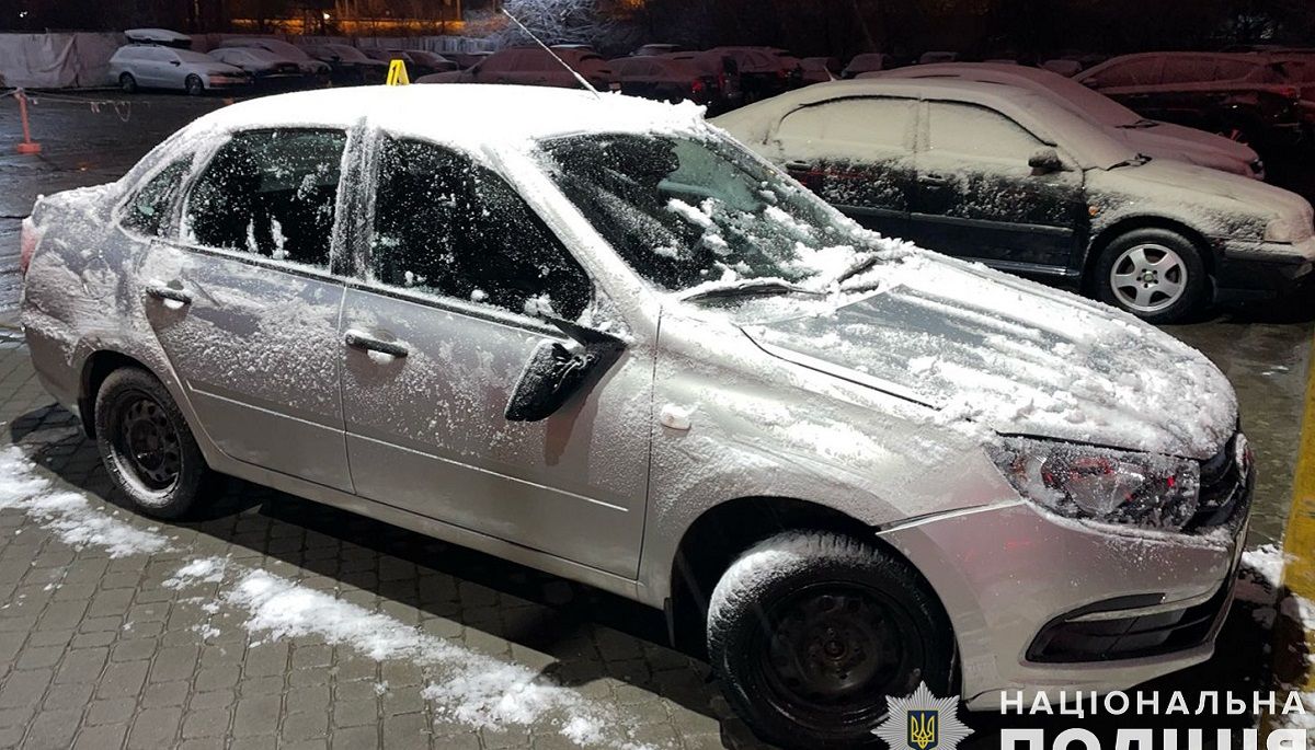 Поліцейські встановили водія, який збив пішохода на Львівщині і втік