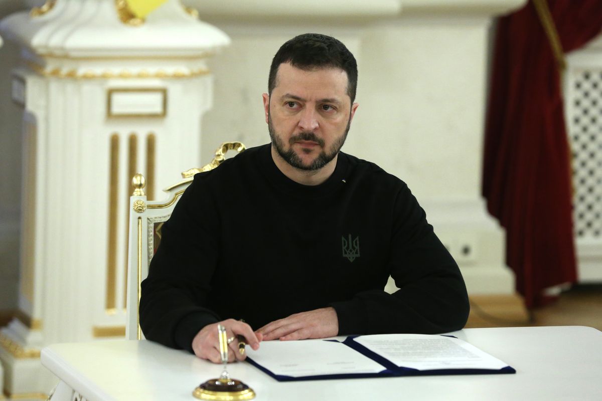 Володимир Зеленський ввів Олександра Сирського до складу Ставки та РНБО