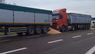 Польські фермери на кордоні висипали зерно з українських вантажівок