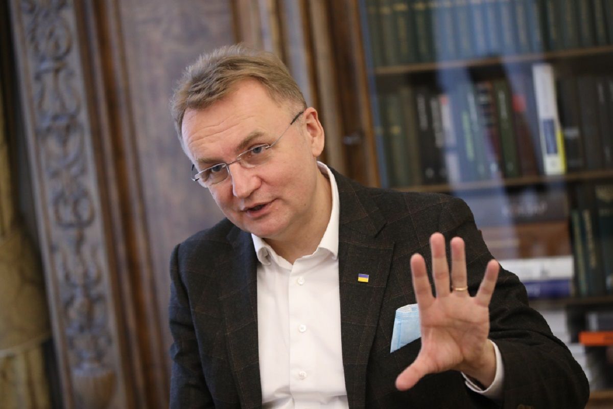 Мер Львова  відреагував на закиди польського політика про «бандерівську мову»
