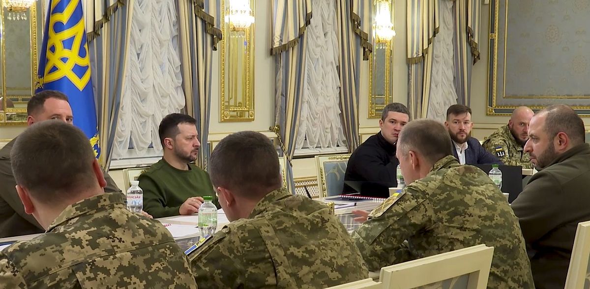 Володимир Зеленський доручив оборонно-промисловому комплексу «осліпити» російську армію