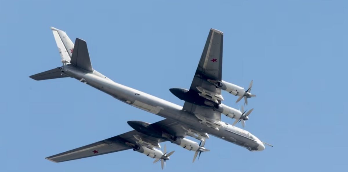 Росіяни з бомбардувальників Ту-95 атакували Україну, є влучання
