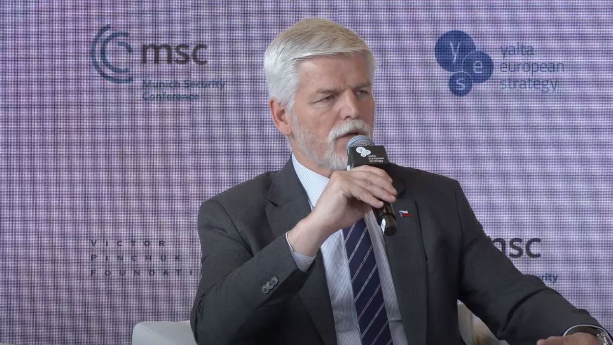 Чехія знайшла спосіб поставити Україні 800 тис. снарядів