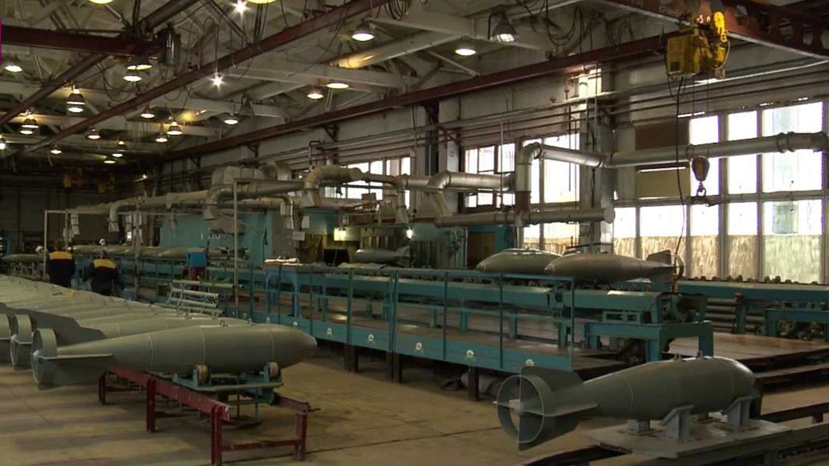 Велика Британія ввела новий пакет санкцій проти осіб та компаній, які допомагають Росії 