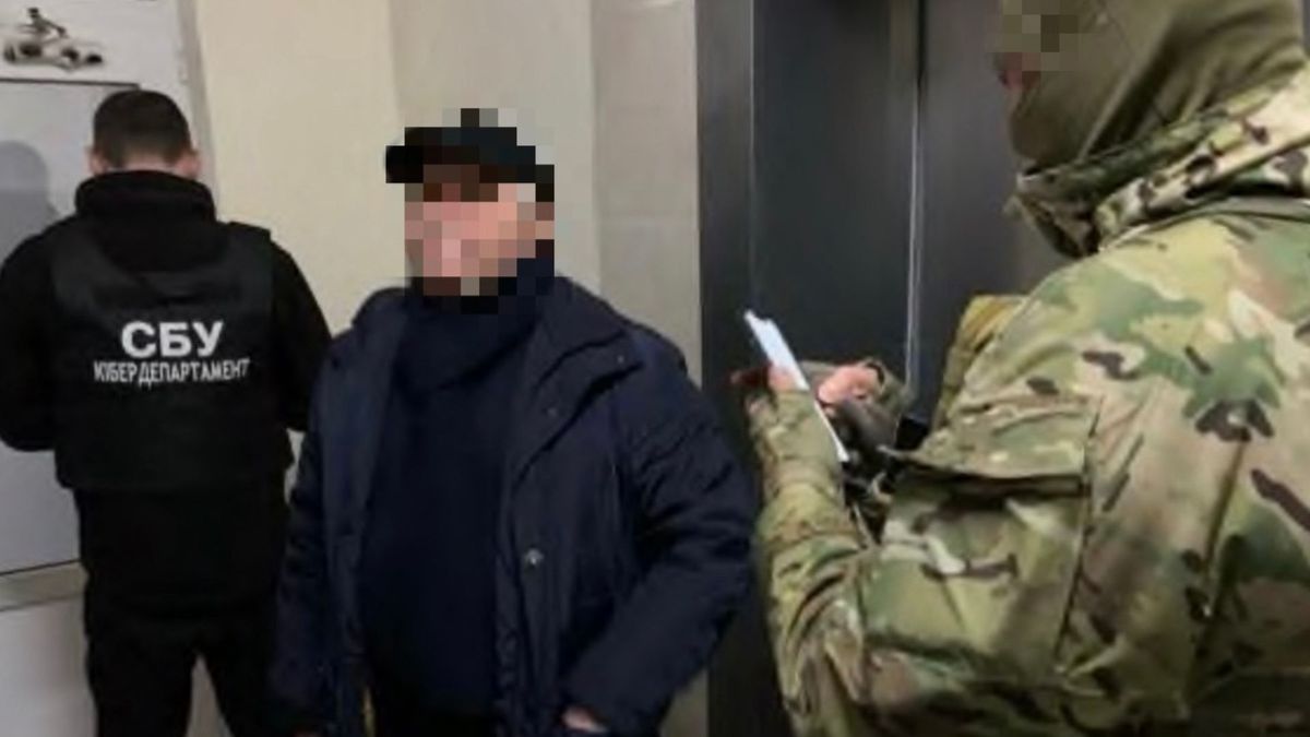 СБУ затримала у Києві керівників підконтрольного ФСБ інтернет-провайдера «ДНР»