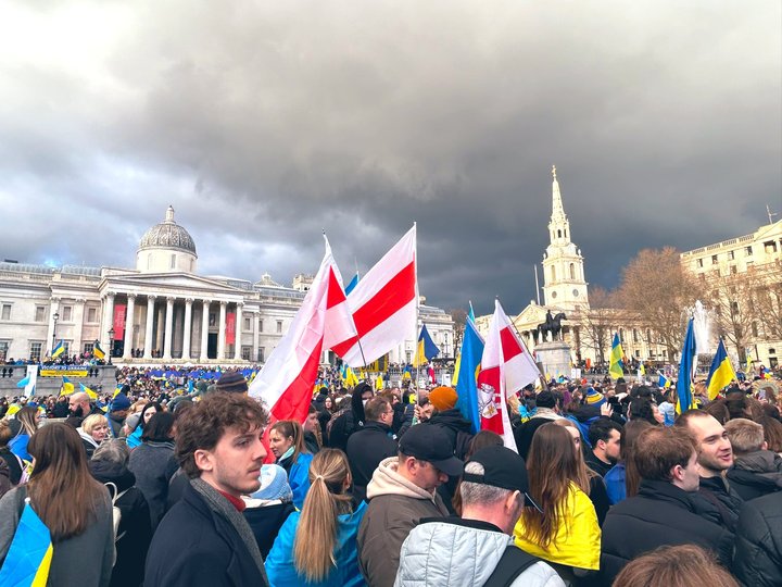 фото Alex Kokcharov