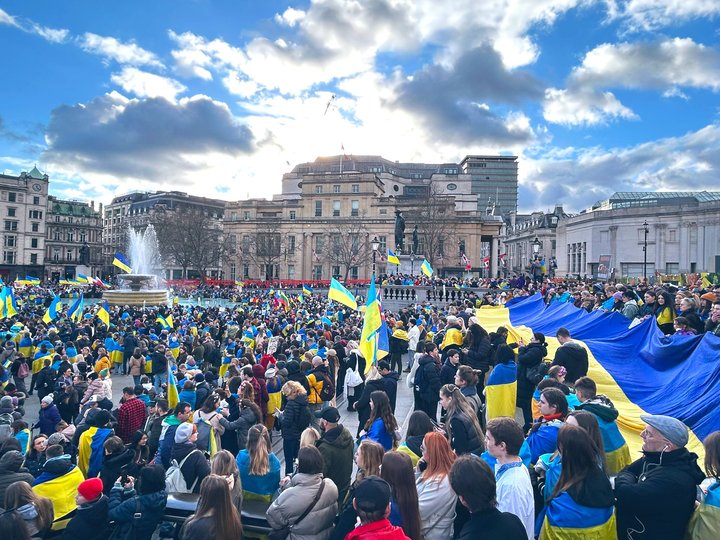 фото Alex Kokcharov