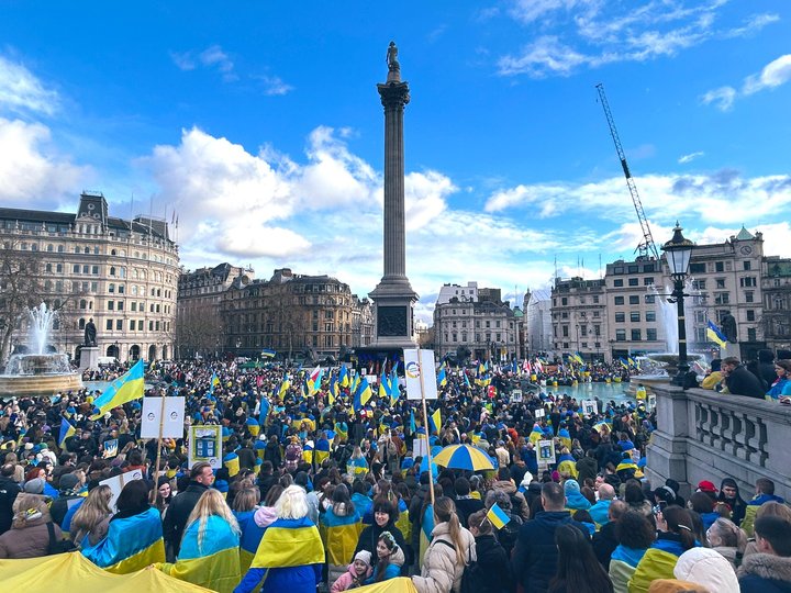 фото Alex Kokcharov