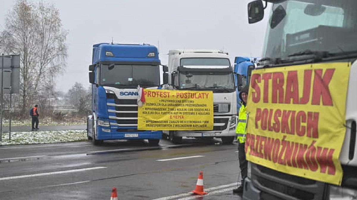 Польські протестувальники відновили блокаду КПП «Зосин – Устилуг» на кордоні з Україною