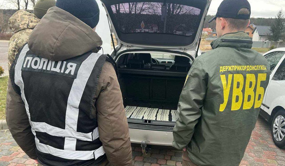 Двох львів’ян затримали біля кордону на хабарі за переправлення ухилянтів