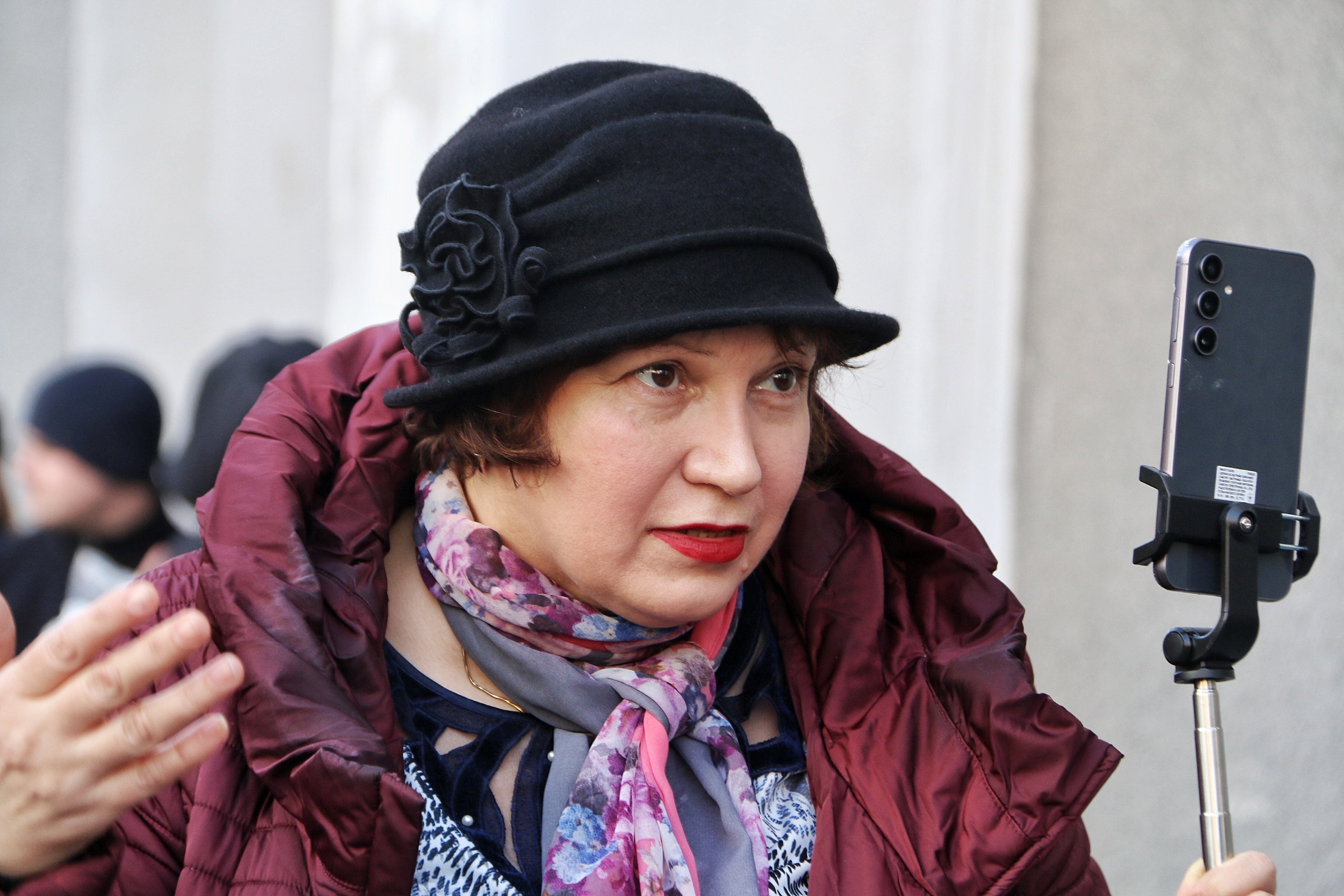 Світлана Новицька біля Галицького райсуду у понеділок, 26 лютого (Фото ZAXID.NET)