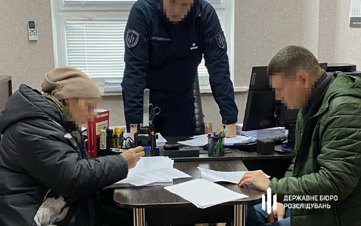 Податківиця з Кіровоградщини отримала підозру за допомогу підприємцю уникнути податків