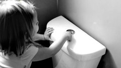 Енурез у дітей: лікувати чи чекати, поки сам не минеться