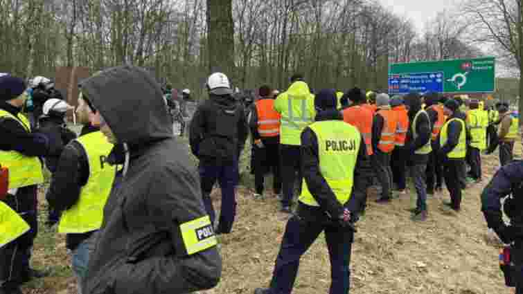 Польська поліція заблокувала українських перевізників на кордоні