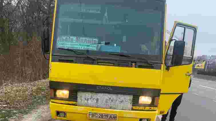 За порушення правил дорожнього руху у Львові звільнили водія автобуса