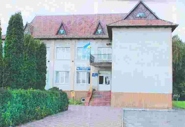 Недіючу поліцейську станцію біля Тернополя продали на аукціоні за понад 1 млн грн Недіючу поліцейську станцію біля Тернополя продали на аукціоні за понад 1 млн грн