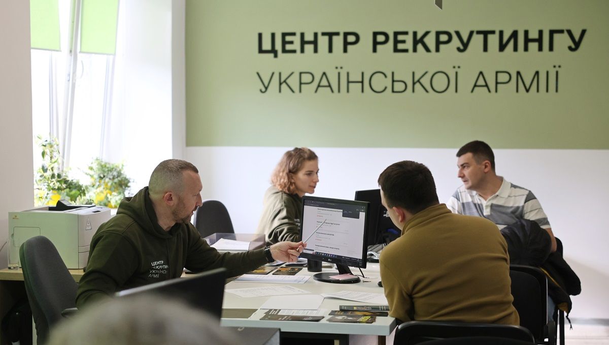 Дзвонила жінка з Італії – хоче бути медсестрою