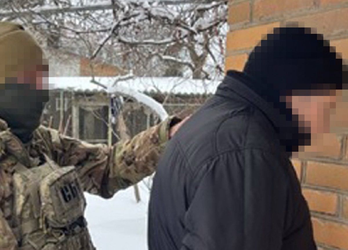 СБУ затримала двох жителів Слов'янська за допомогу росіянам планувати атаки на місто