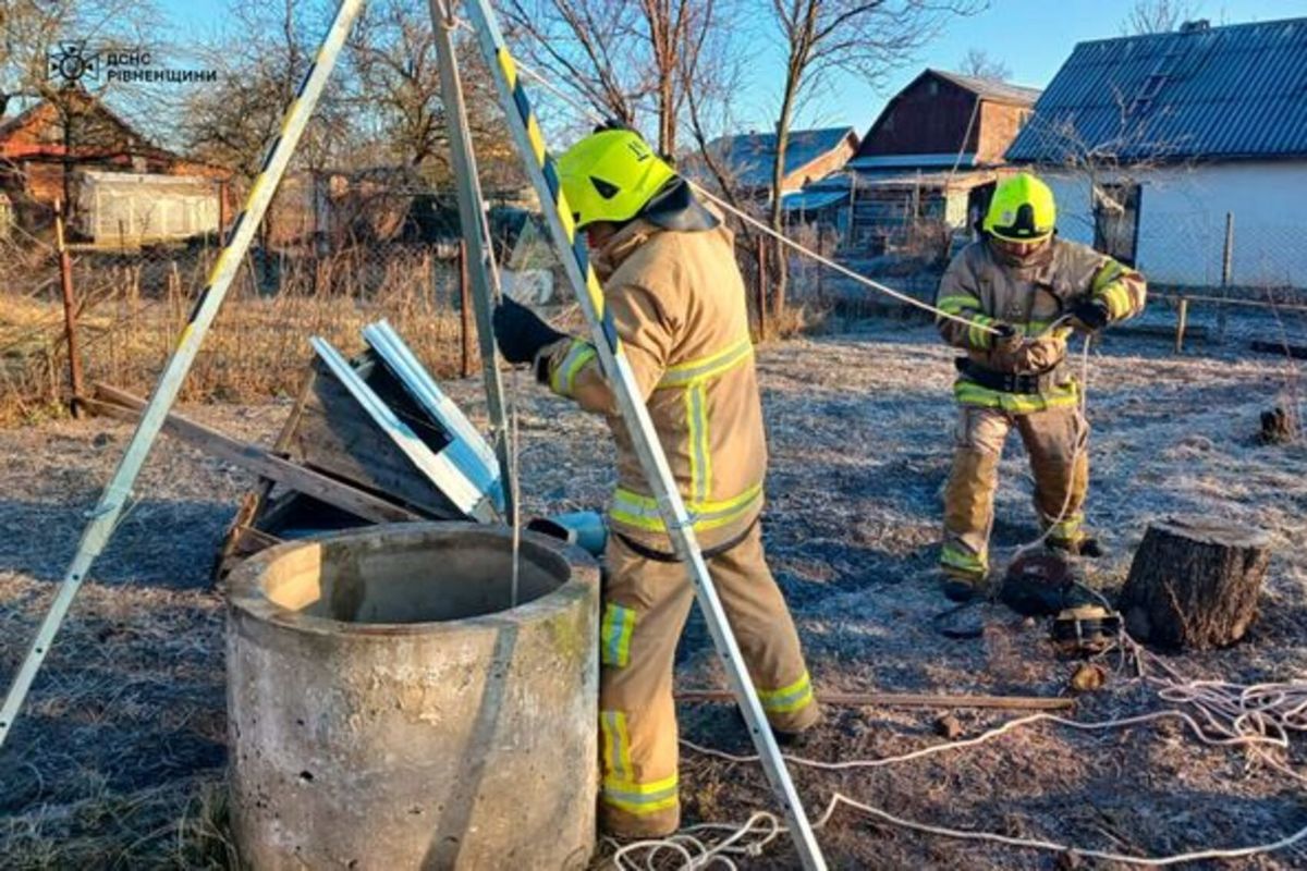 На Рівненщині 92-річна жінка впала у колодязь і загинула