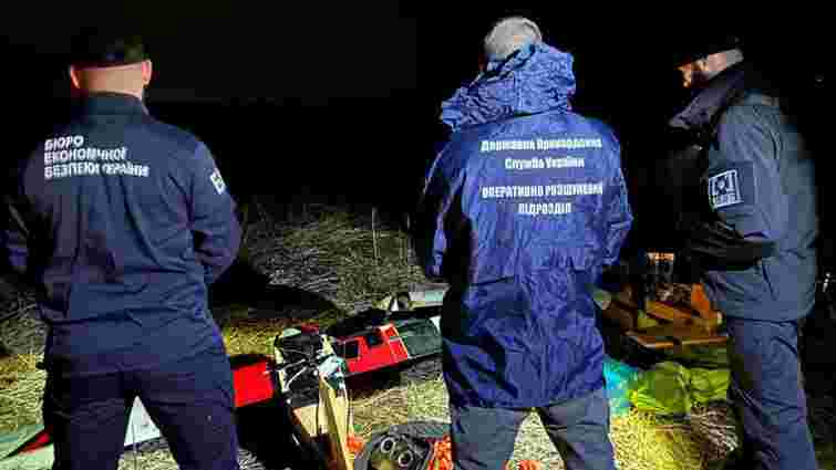 На Закарпатті викрили контрабандистів, які дронами переправляли сигарети в Румунію