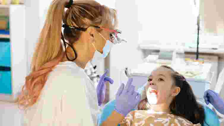 Як привчити дитину не боятися стоматолога