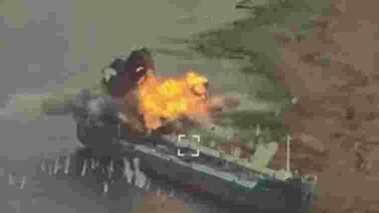 Повітряні сили показали відео знищення російського пункту управління