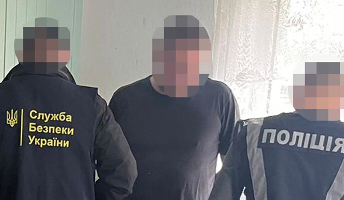 41-річний мешканець Львівщини продавав ухилянтам посвідчення волонтерів  