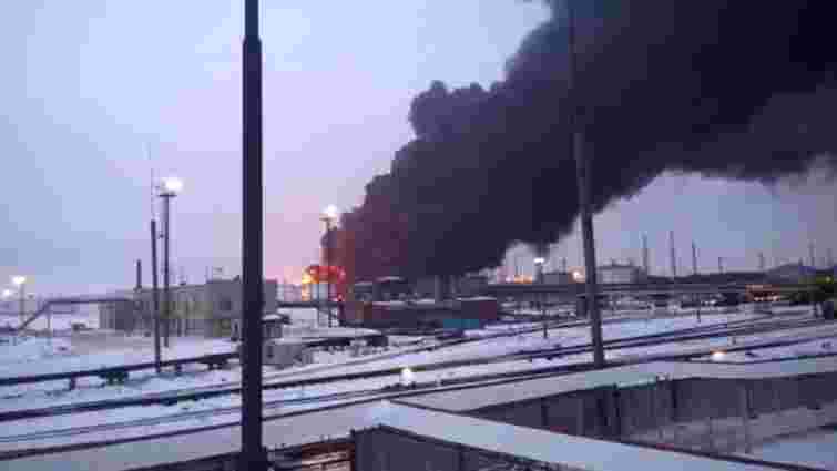 Невідомі БПЛА атакували нафтопереробний завод у Рязані