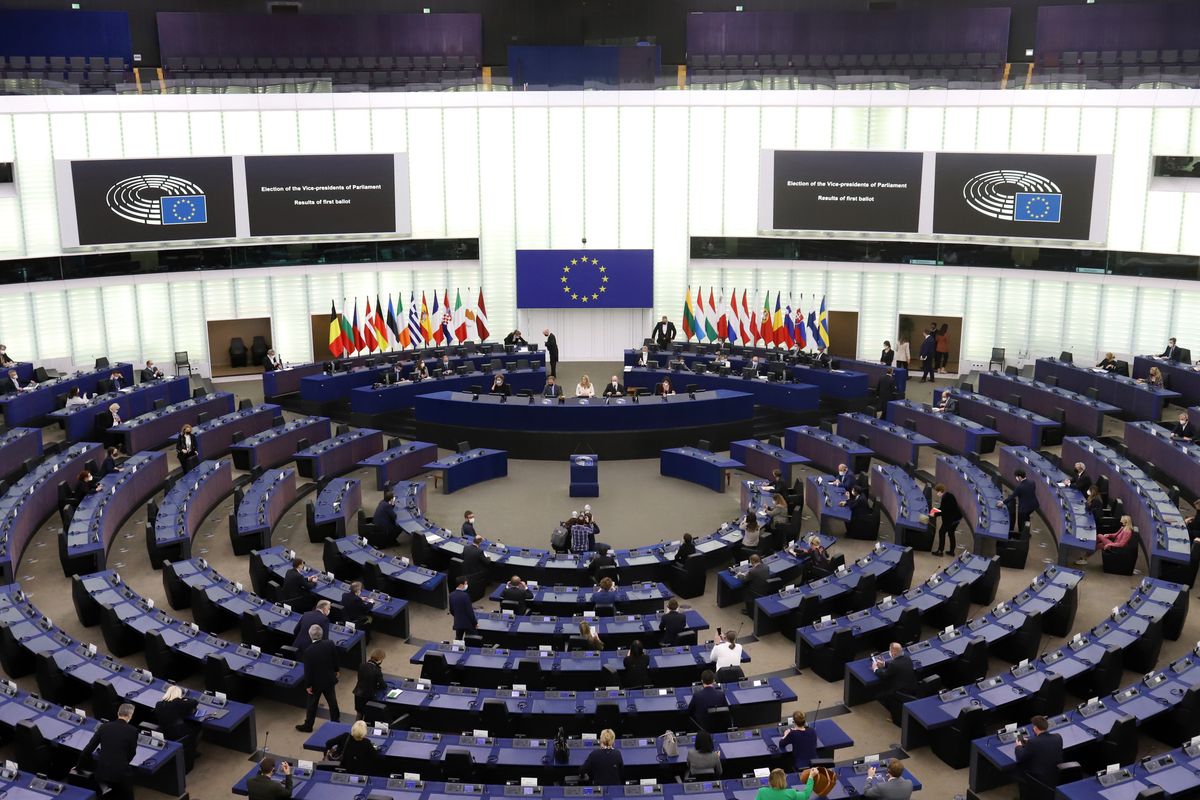 Європарламент ухвалив закон про обмеження штучного інтелекту