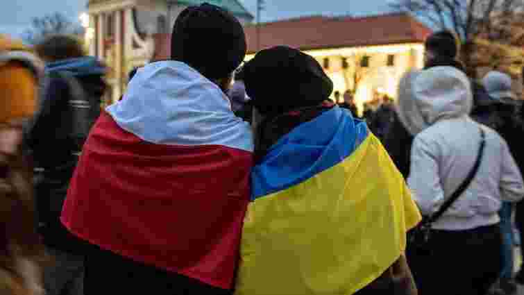 Польща не заохочуватиме українців повертатися додому
