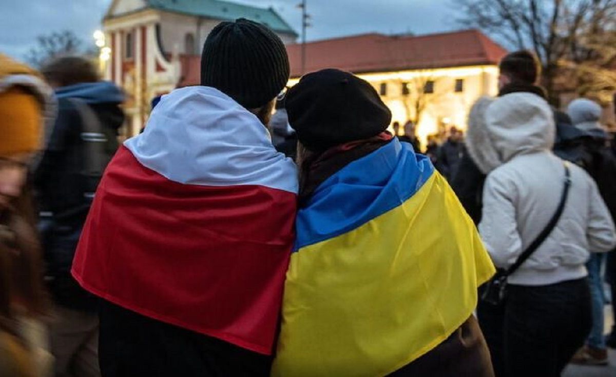 Польща не заохочуватиме українців повертатися додому