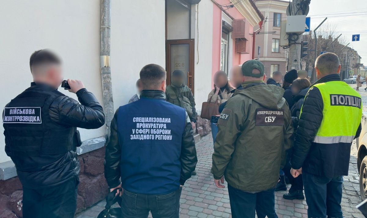 Жительку Чернівців підозрюють у вимаганні хабара за призначення групи інвалідності