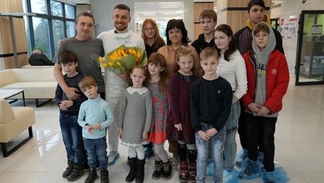 Львівські хірурги врятували чоловіка із розривом товстої кишки