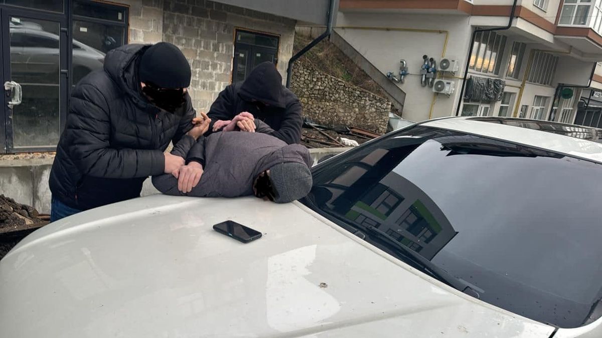 У Тернополі працівник ТЦК брав хабарі будівельними матеріалами