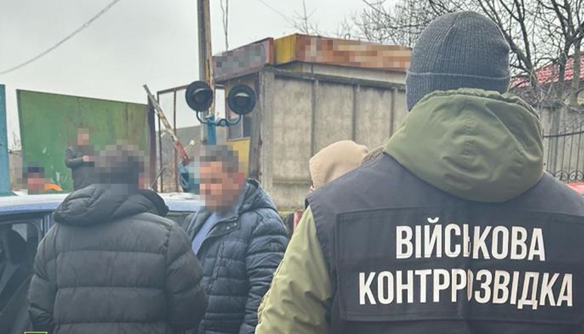 Голову бюджетної комісії Тернопільської облради затримали на хабарі від військового