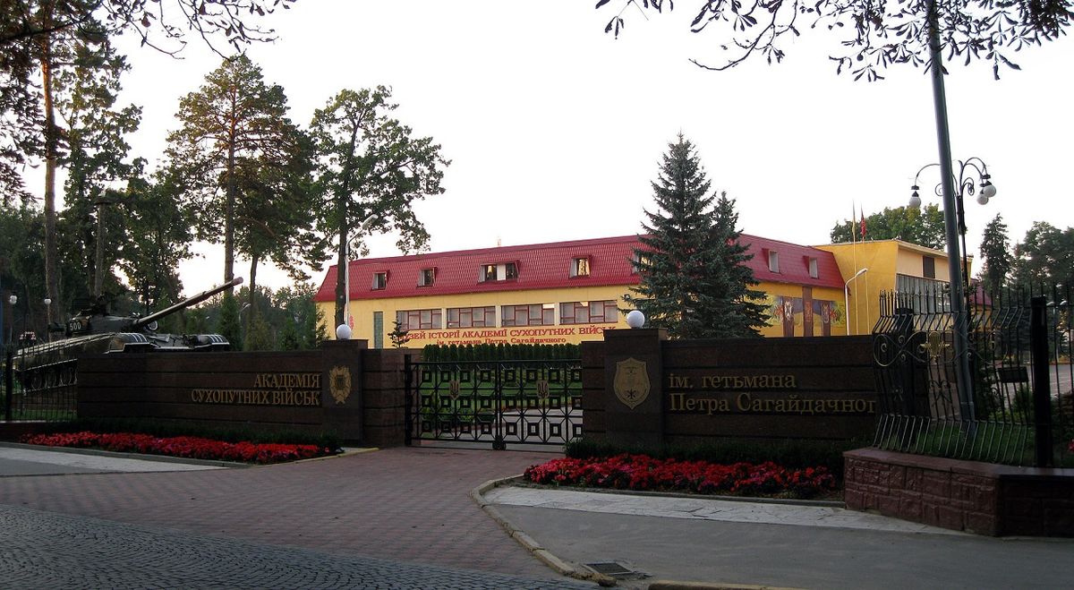 Парламентська ТСК розглянула скарги курсантів військової академії у Львові