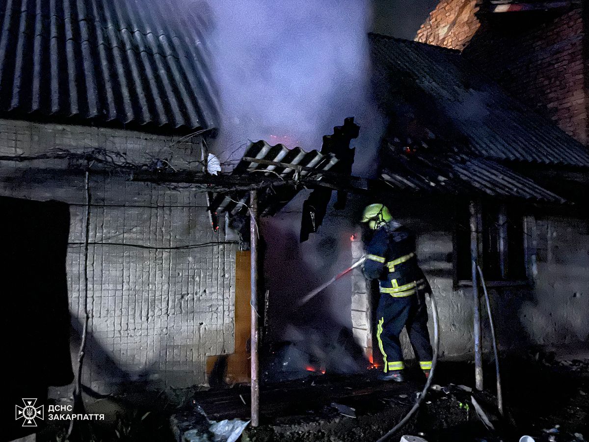 На Закарпатті під час пожежі у літній кухні загинув 68-річний чоловік