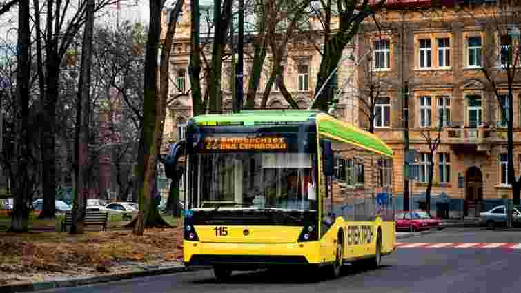 У львівському тролейбусі пасажир побив 13-річну дівчину