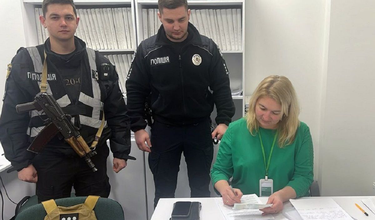 У сервісному центрі МВС біля Львова в кандидаток у водії виявили куплені меддовідки