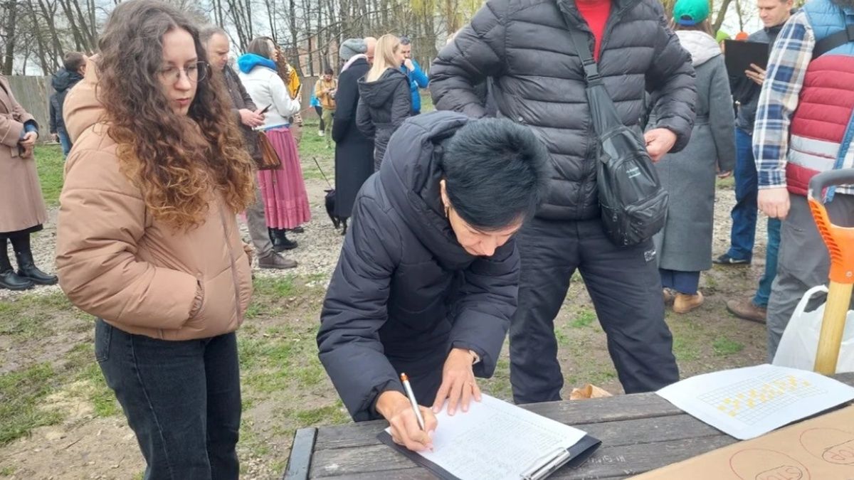 Міськрада розгляне петицію мешканців Івано-Франківська за збереження рекреаційної зони на озері